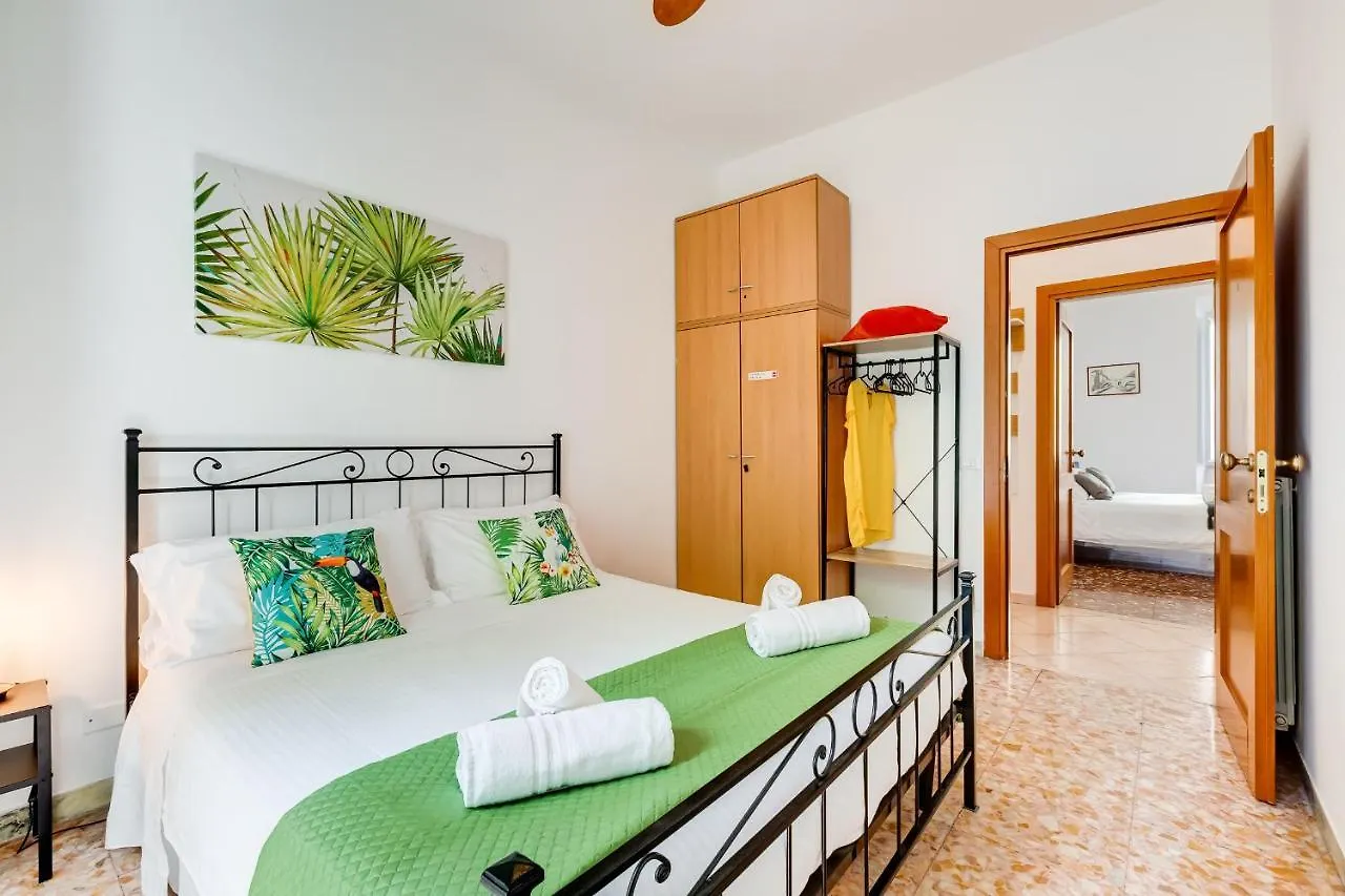 Tasso Street 102 Apartment Rome Italy